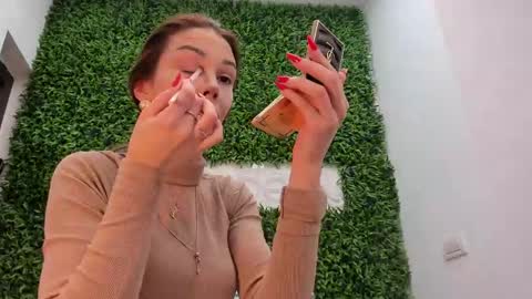 hotfallingdevil online show from 04-16-26, 05:08