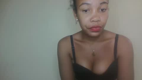 Snapshot of hotfelicia chatting on 05-10-26, 05:12 hotfelicia online show from 05-10-26, 05:12