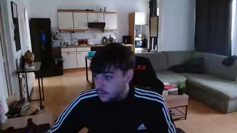 Snapshot of hotfilled chatting on 10-18-25, 03:57 Mephisto667 online show from 10-18-25, 03:57