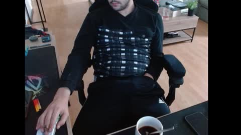 Snapshot of hotfilled chatting on 10-21-25, 11:44 Mephisto667 online show from 10-21-25, 11:44