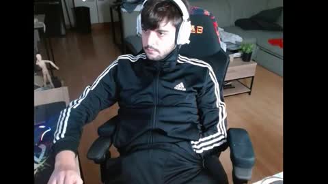 Snapshot of hotfilled chatting on 10-23-25, 10:30 Mephisto667 online show from 10-23-25, 10:30