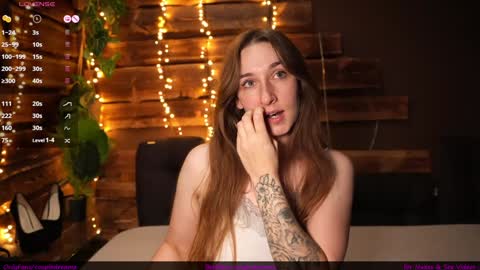 hotfrecklesgirl online show from 10-21-25, 11:11