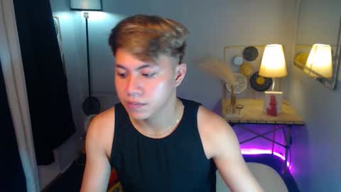 hotfucker_drei online show from 09-24-25, 07:55