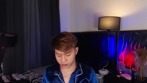 hotfucker_drei online show from 10-23-25, 05:18