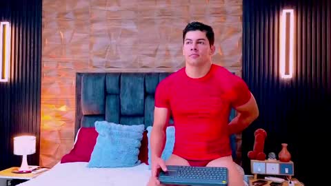 felipe  marcello online show from 05-26-26, 02:13