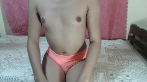 Snapshot of hotfuckingbella chatting on 06-09-26, 04:35 hotfuckingbella online show from 06-09-26, 04:35