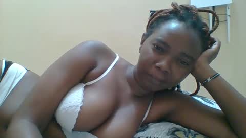 Queen online show from 11-06-25, 08:04