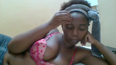 Queen online show from 01-31-26, 07:11