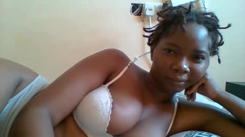 Queen online show from 02-28-26, 08:15