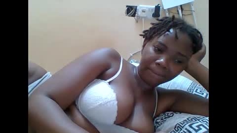 Queen online show from 02-28-26, 08:21