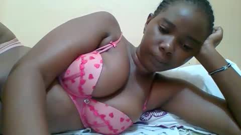 Snapshot of hotgodees chatting on 05-13-26, 05:27 Queen online show from 05-13-26, 05:27