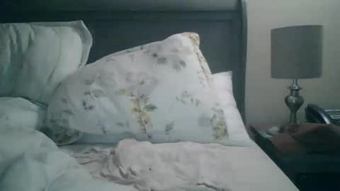 Snapshot of hotguymmmm chatting on 02-11-25, 05:47 hotguymmmm online show from 02-11-25, 05:47