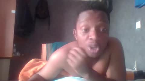 hotguyy001 online show from 02-19-25, 06:22