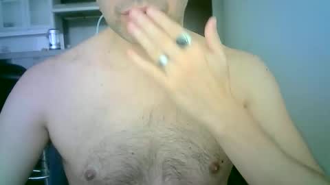 Snapshot of hotitan chatting on 04-26-26, 02:26 hottitan twitter Marianoshcam online show from 04-26-26, 02:26
