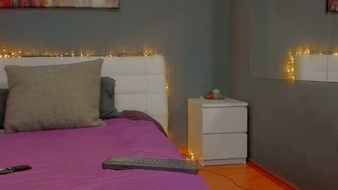 Snapshot of hotjennyfer4u chatting on 04-25-26, 01:41 Jennyfer online show from 04-25-26, 01:41