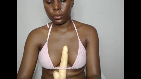 hotjessie0 online show from 02-05-25, 07:50