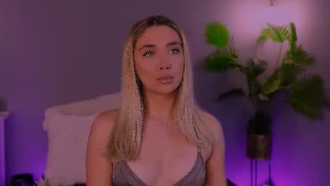 Snapshot of hotjessxx chatting on 11-24-25, 03:50 Maria online show from 11-24-25, 03:50