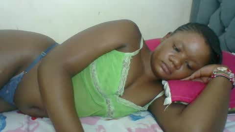Snapshot of hotjeylee chatting on 07-08-26, 03:00 LOYCE online show from 07-08-26, 03:00