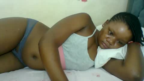 Snapshot of hotjeylee chatting on 07-14-26, 03:22 LOYCE online show from 07-14-26, 03:22