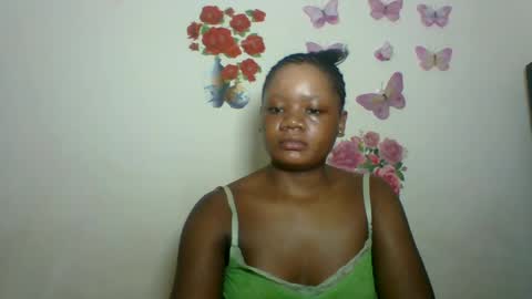 Snapshot of hotjeylee chatting on 07-21-26, 12:35 LOYCE online show from 07-21-26, 12:35
