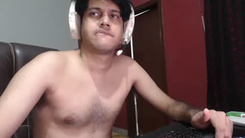 Snapshot of hotjkeanu chatting on 09-21-25, 10:33 James-Hotxx online show from 09-21-25, 10:33