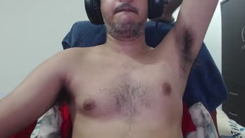 Snapshot of hotjkeanu chatting on 07-07-26, 11:53 James-Hotxx online show from 07-07-26, 11:53