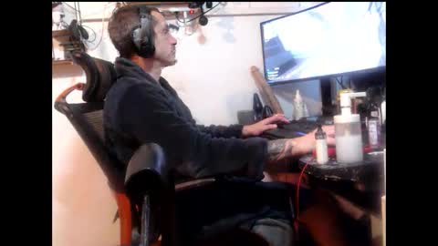 Snapshot of hotkinkytat chatting on 01-01-25, 01:48 hotkinkytat online show from 01-01-25, 01:48