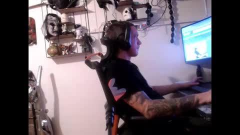 Snapshot of hotkinkytat chatting on 03-08-25, 07:31 hotkinkytat online show from 03-08-25, 07:31