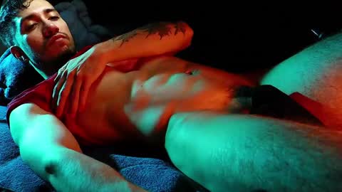 Snapshot of hotlatinking chatting on 12-29-24, 02:38 Hotlatinking online show from 12-29-24, 02:38