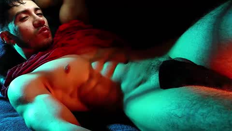 Snapshot of hotlatinking chatting on 01-13-25, 04:50 Hotlatinking online show from 01-13-25, 04:50