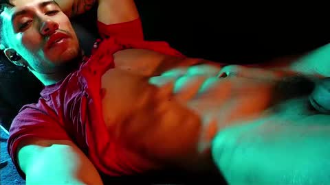 Snapshot of hotlatinking chatting on 02-16-25, 07:04 Hotlatinking online show from 02-16-25, 07:04