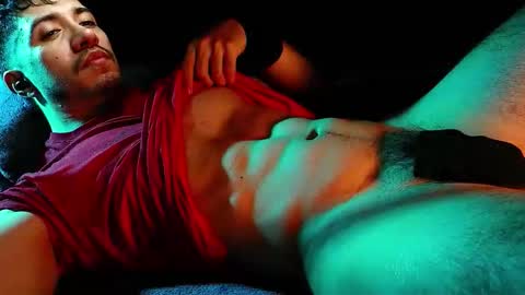 Snapshot of hotlatinking chatting on 10-24-25, 07:43 Hotlatinking online show from 10-24-25, 07:43