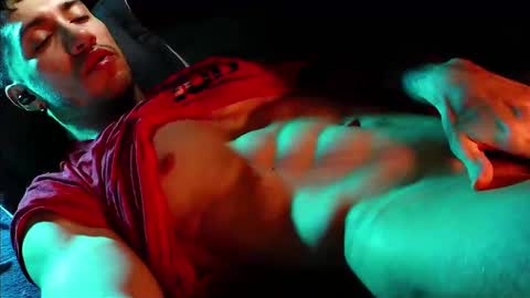 Snapshot of hotlatinking chatting on 11-14-25, 01:04 Hotlatinking online show from 11-14-25, 01:04