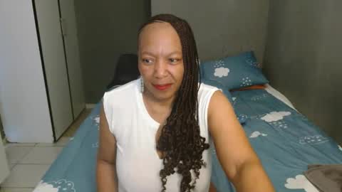 Snapshot of hotlilya chatting on 06-08-26, 08:26 hotlilya online show from 06-08-26, 08:26