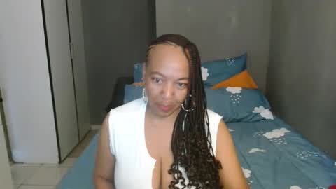 Snapshot of hotlilya chatting on 06-10-26, 07:40 hotlilya online show from 06-10-26, 07:40