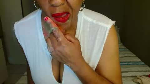 Snapshot of hotlilya chatting on 07-14-26, 09:36 hotlilya online show from 07-14-26, 09:36