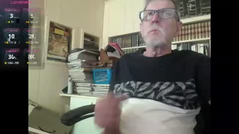 Snapshot of hotlux_54 chatting on 07-13-26, 08:06 hotlux_54 online show from 07-13-26, 08:06