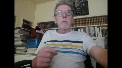 Snapshot of hotlux_54 chatting on 07-17-26, 10:00 hotlux_54 online show from 07-17-26, 10:00