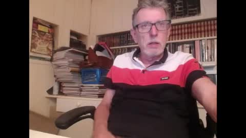 Snapshot of hotlux_54 chatting on 07-19-26, 10:02 hotlux_54 online show from 07-19-26, 10:02