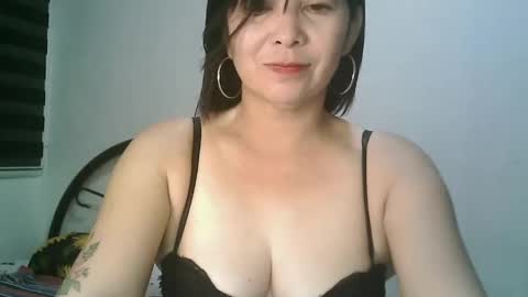 hotmamajen4u online show from 03-26-26, 12:50