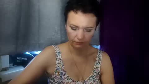 hotmamaqueen234 online show from 08-03-26, 07:51