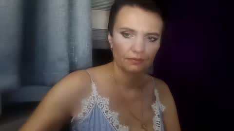 hotmamaqueen234 online show from 08-05-26, 10:23