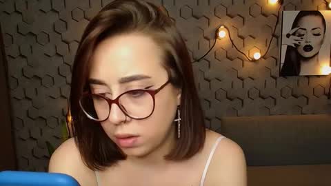 hotmariiaxs online show from 03-10-25, 10:02