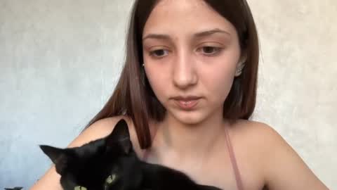 Snapshot of hotmodeon chatting on 07-19-26, 04:22 Cherry online show from 07-19-26, 04:22