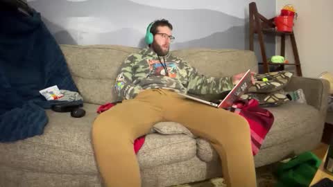 Snapshot of hotmplspunk chatting on 01-15-26, 08:19 Jared online show from 01-15-26, 08:19