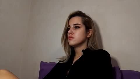 Snapshot of hotmusex chatting on 11-28-25, 12:08 hotmusex online show from 11-28-25, 12:08