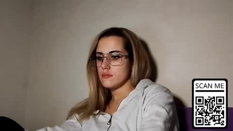 Snapshot of hotmusex chatting on 12-20-25, 04:03 hotmusex online show from 12-20-25, 04:03