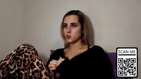 Snapshot of hotmusex chatting on 12-22-25, 01:30 hotmusex online show from 12-22-25, 01:30