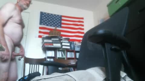 Snapshot of hotnawlhere chatting on 10-26-25, 01:50 Carl Not really online show from 10-26-25, 01:50