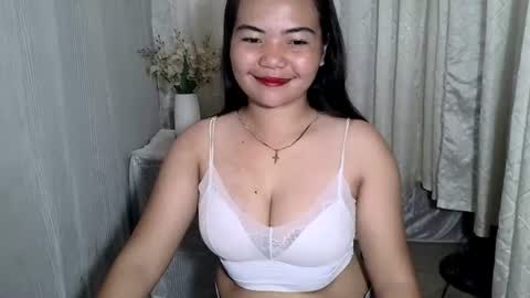 Snapshot of hotness_joy chatting on 06-14-26, 04:36 hotness_joy online show from 06-14-26, 04:36